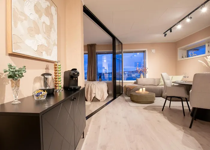 Uranus Apartment - View Over Tromsoya
